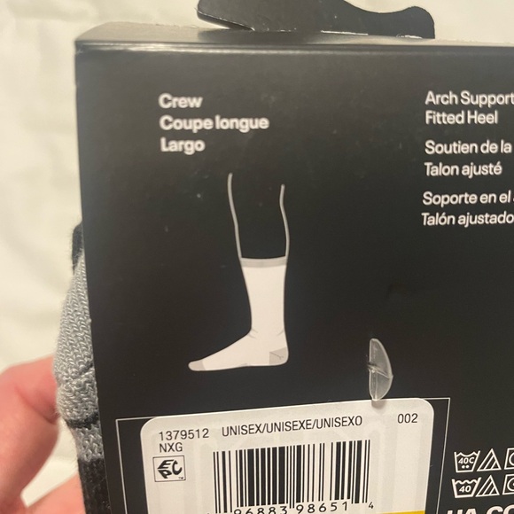 Under Armour performance, tech, unisex, cushioned crew socks - Picture 2 of 5